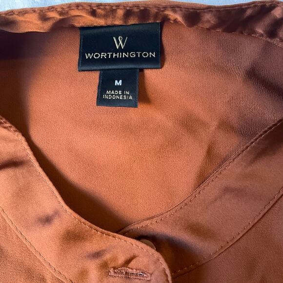 Worthington Women Shirt size M Button Down Long Sleeve Silky Soft V-neck Brown - Picture 7 of 9